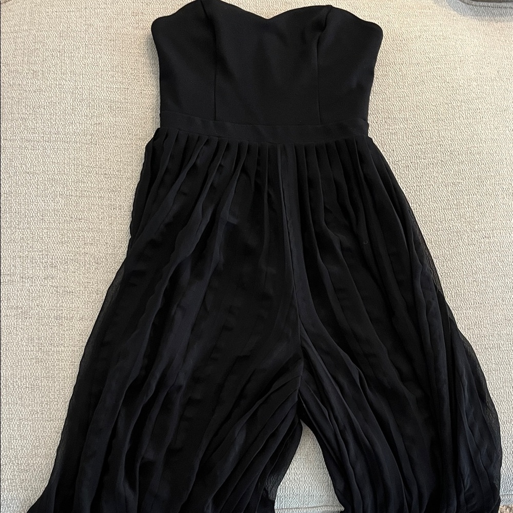 ALI & JAY Black Strapless Pleated Jumpsuit